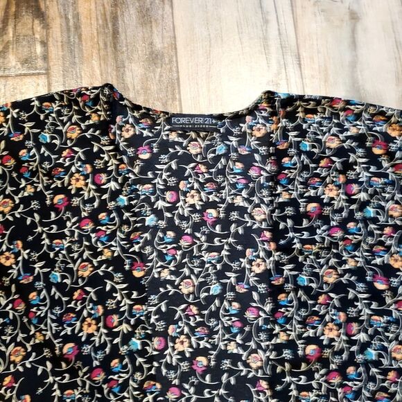 🔺️Forever 21 Black Floral Open Front Dolman Kimono Wrap Plus Sized - Picture 6 of 11